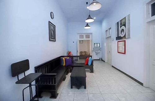 Lawang House | RedDoorz Near Stasiun Lawang