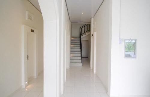 Purwokerto Hotel | RedDoorz near Terminal Bus Purwokerto