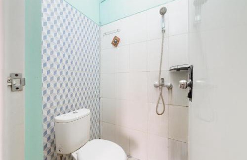 Malang Hotel | Reddoorz near Universitas Widyagama Malang 2