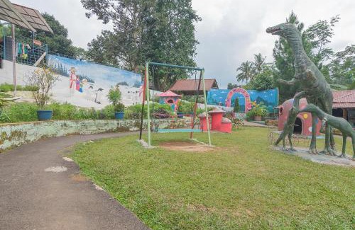 Wanayasa House | RedDoorz Resort Syariah @ Batu Apung Purwakarta