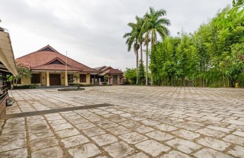 Malang House | RedDoorz Syariah near Gor Ken Arok