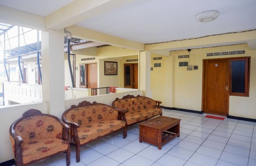 Purwokerto House | RedDoorz Syariah near GOR Satria 4