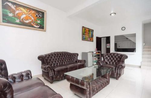 Bogor House | RedDoorz Syariah near Taman Air Mancur Bogor