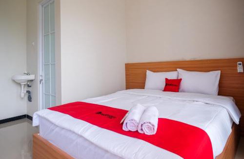Magelang Hotel | RedDoorz Syariah near Universitas Tidar Magelang