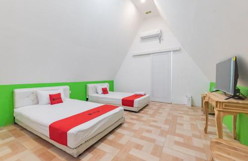 Sukabumi Hotel | RedDoorz Syariah Plus Near Sukabumi Station