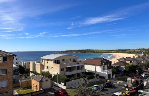 Maroubra Apartment | Redheads; a newly renovated 70's inspired beachside apartment