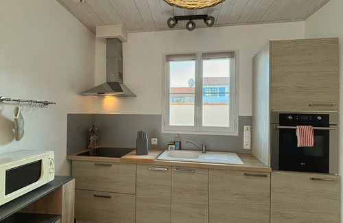 La Cotiniere House | REDUCTIONS : LA COTINIERE HOUSE 50 M FROM THE FISHING PORT
