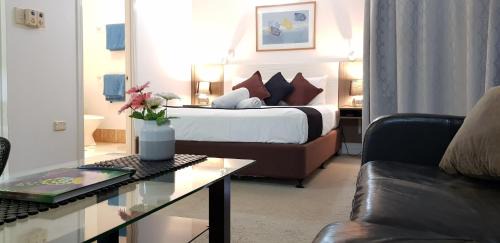 Cairns North Hotel | Reef Palms