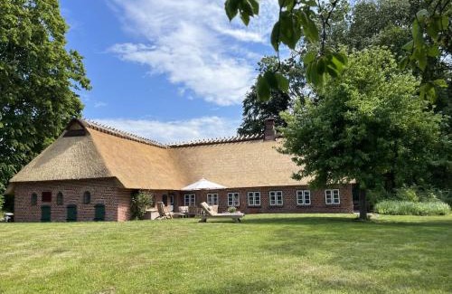 Brarupholz House | Reetdach-Oase