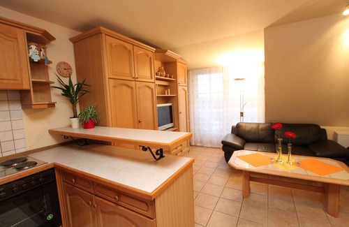Busumer Deichhausen Apartment | Reethaus Seeschlößchen, apartment Silbermöwe, only 200m to the beach