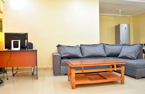 Ouagadougou House | (Ref103)PEACEFUL , SECURED 2 FURNISHED BEDS AT CENTER OF OUAGA,BURKINA FASO.