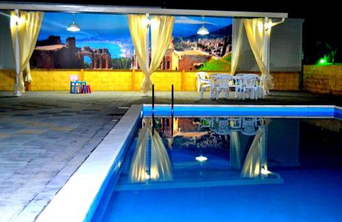 Pergusa House | Refined Villa in Enna with Private Pool