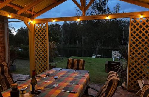 Lake Conjola House | Reflections