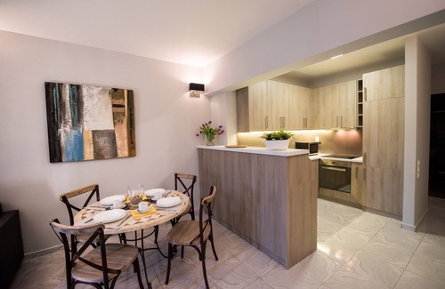 Kariotai Apartment | REGALO KARIOTES/FLAT 6