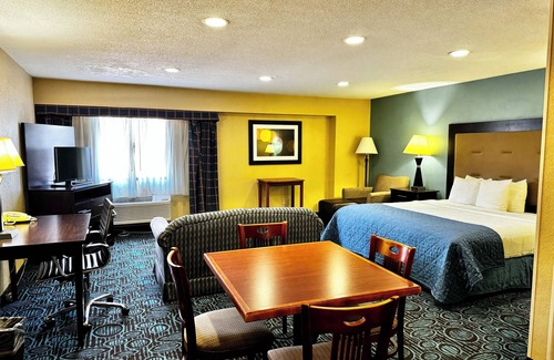 New London Hotel | Regency Inn and Suites - Handicapped Non Smoking Double Bed