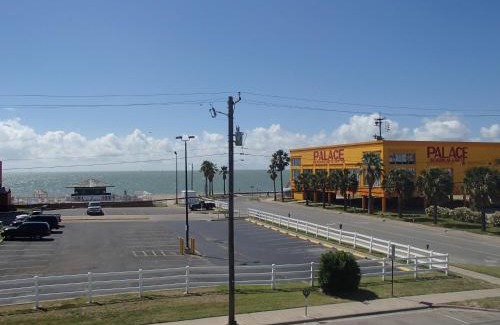 North Beach Hotel | Regency Inn Motel by the Beach