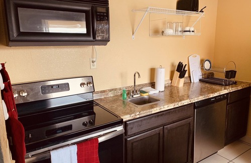 New London Hotel | Regency Inn & Suites New London, Mystic