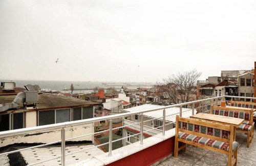 Emin Sinan Apartment | Reggae