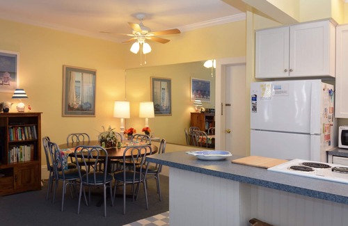 South Rehoboth Condo | Rehoboth Beach 2BR Condo Sleeps 6 w/Parking