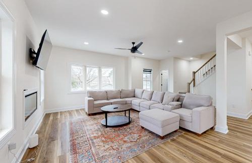 Rehoboth Beach House | Rehoboth Coastal Highway - 35639 South St Unit 2