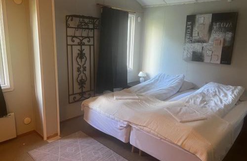 Bygland Hotel | Reiårsfossen Motel & Camping