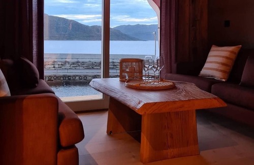 Bremanger Cottage | Reidarbua