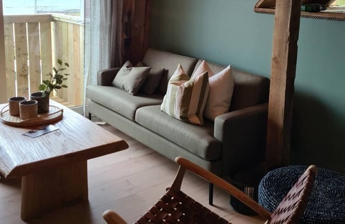 Bremanger Cottage | Reidarbua