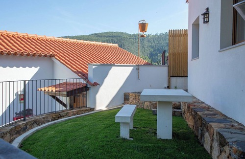 Nossa Senhora do Pranto Cottage | Reinado de Dom Dinis