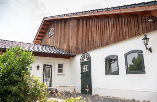 Haiger House | Reiterhof und Pension Eichenhof
