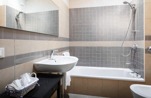 Soave Bed & Breakfast | RELAIS CORTE DEI SOAVI - ORCHIDEA 105