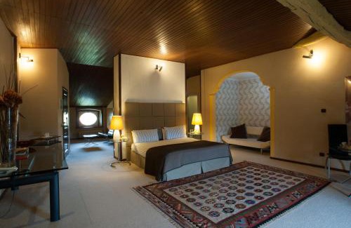 Oviglio Hotel | Relais Del Castello Di Oviglio
