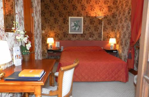 Saint-Alban-sur-Limagnole Hotel | Relais Saint Roch