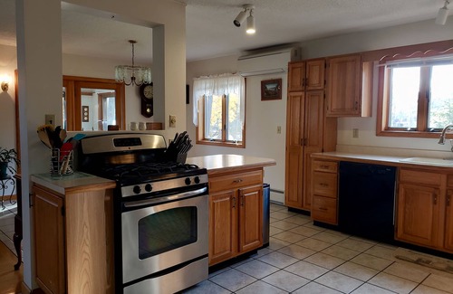 Lake George House | Relax and Enjoy Beautiful Lake George
