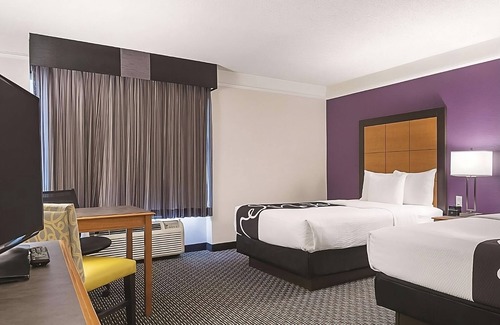 Guasti Hotel | Relax and Unwind! 4 Comfortable Units! Close to Whispering Lakes Golf Course!