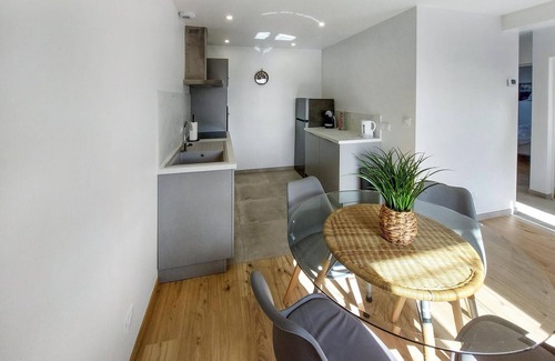 Conlie Apartment | Relax and unwind in this attractive vacation apartment.