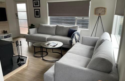 Twizel House | Relax at Jollie-Cozy 3-Bedroom Home, Central Twizel