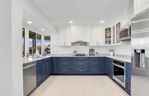 Town and River House | Relax at Lake Breeze 4BR Fort Myers Getaway
