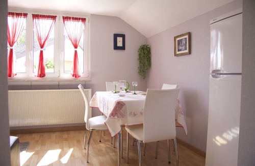 Lembach House | Relax at the edge of the woods, go for walks and bike rides