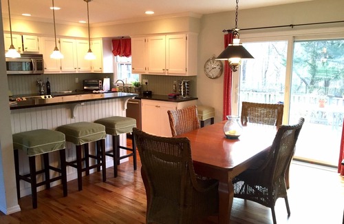 The Heights House | Relax By The Pool, Or Walk To The Beach And Restaurants