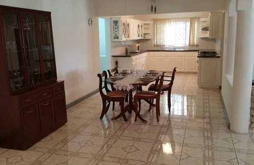 Mammee Bay House | Relax & enjoy Ocho Rios the North Coast of Jamaica