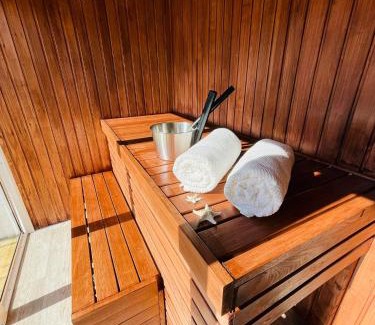 Edsvalla Boat Rental | Relax husbåt