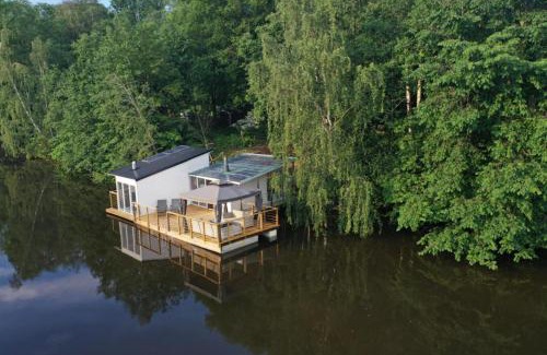 Edsvalla Boat Rental | Relax husbåt