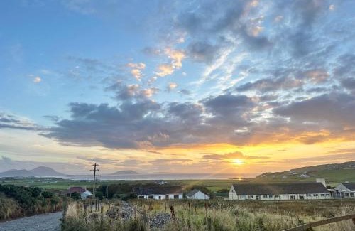 Malin House | Relax in Spacious Style with Stunning Views- Drim Cottage