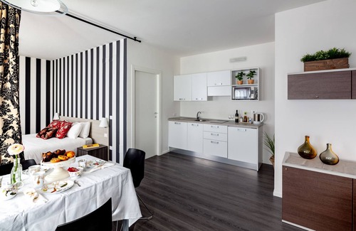 Mestre Apartment | Relax in this Cozy and Glam Apartment