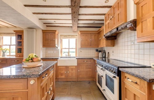 Whitestake House | Relax in this Grade II Lancashire Farmhouse