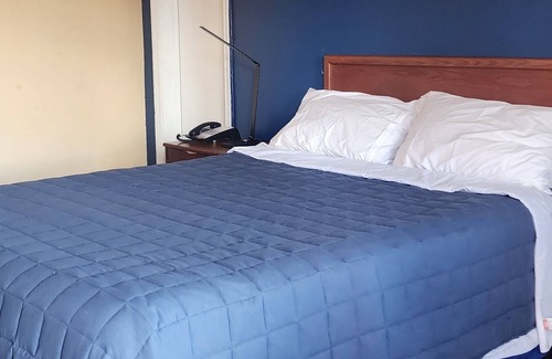 Rural Retreat Hotel | RELAX INN