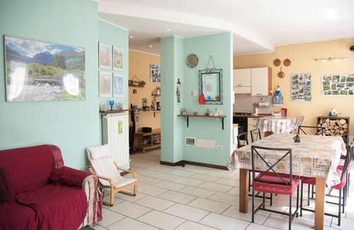 Primaluna Apartment | Relax nel borgo - Two Bedroom Apartment, Sleeps 4