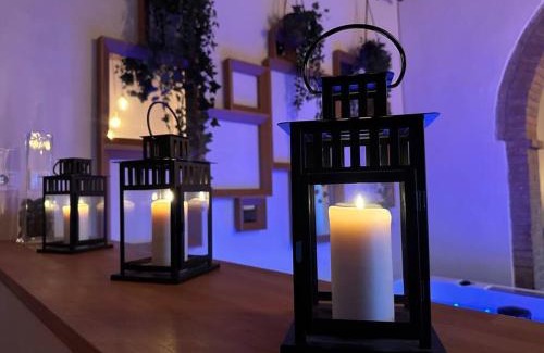 San Macario In Monte Apartment | Relax nella jacuzzi in Toscana