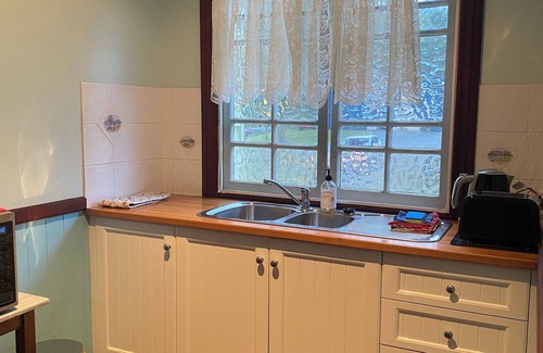 Boyland Apartment | Relax on our farm, explore the local Tamborine and Canungra area