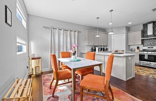Highland House | Relax & Recharge - 3 BR in North Central Austin